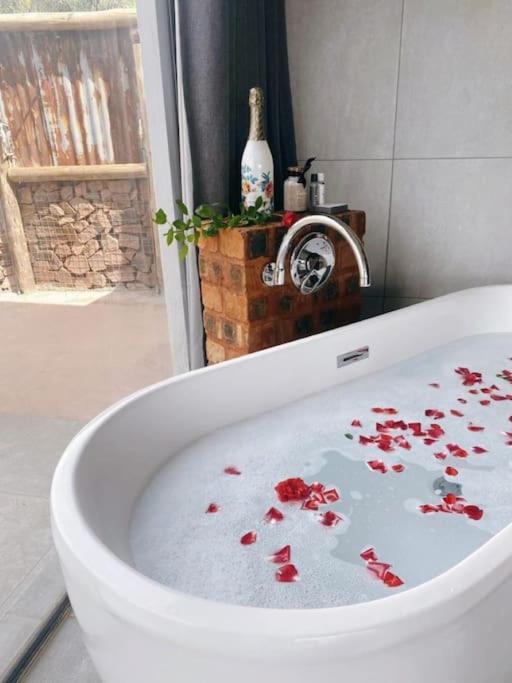 Rocky Road Mountain Lodge Pretoria-Noord Eksteriør bilde